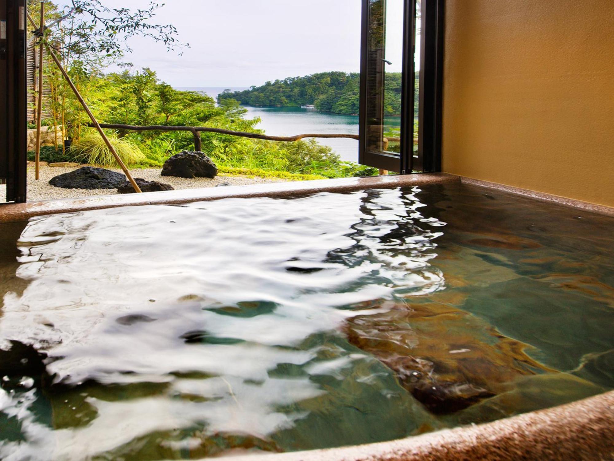 Noto Hyakurakusou Hotel Værelse billede