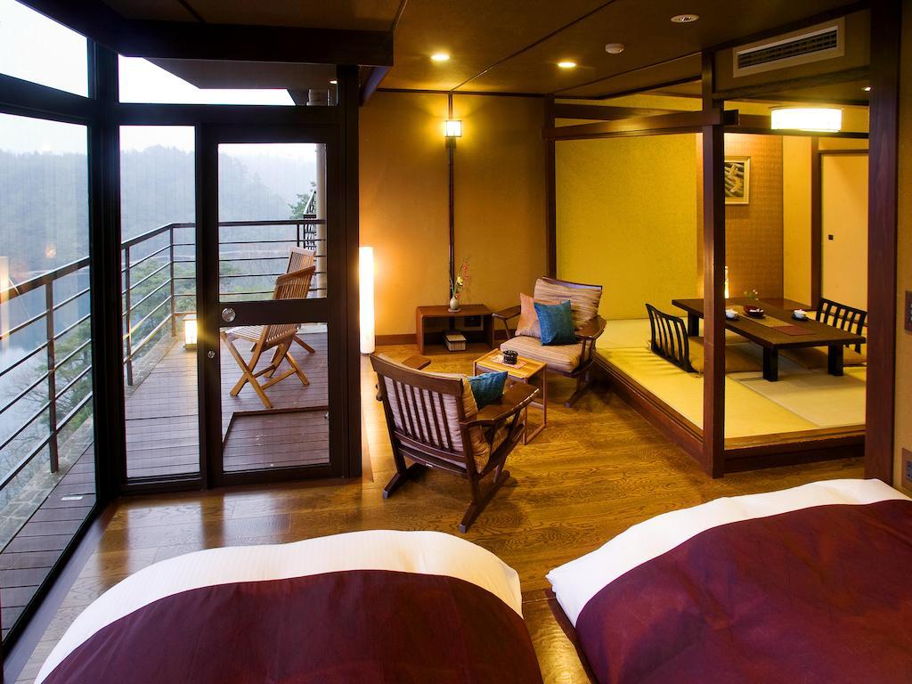 Noto Hyakurakusou Hotel Værelse billede