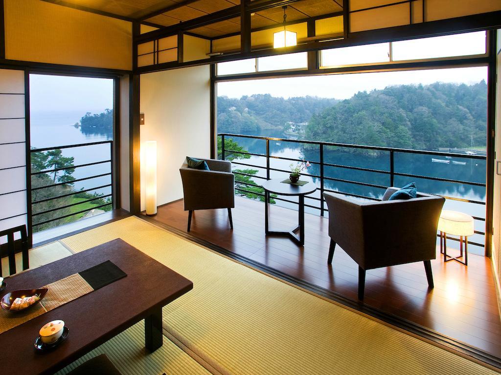 Noto Hyakurakusou Hotel Værelse billede